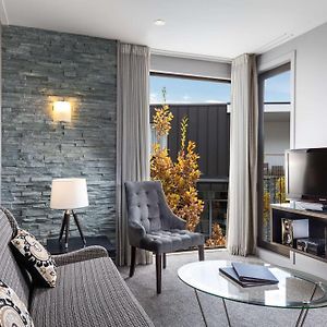 King Room Kitchenette